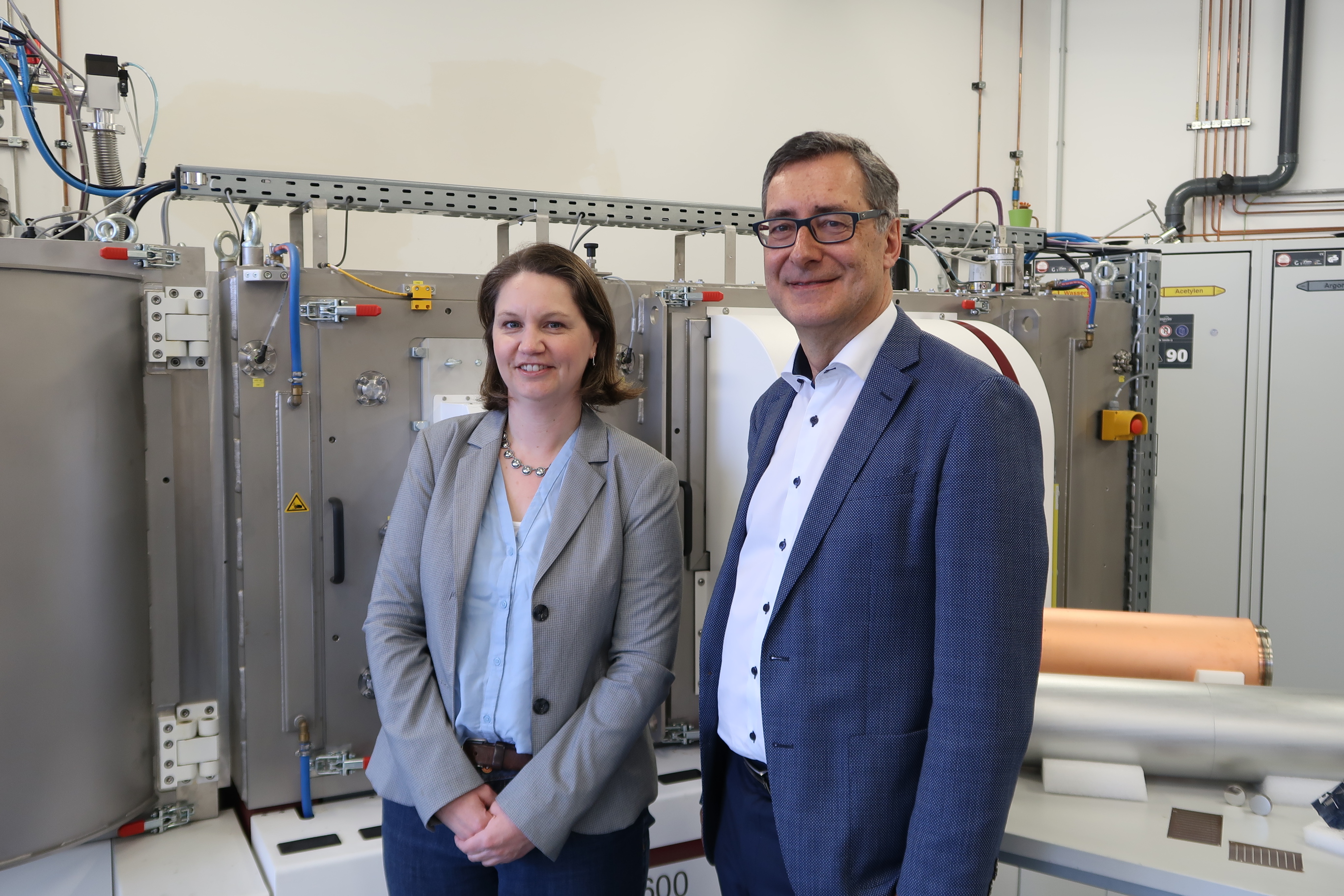 Dr. Megan Cordill und Univ.-Prof. Dr. Christian Mitterer (Credit: MUL/Department Materials Science) 